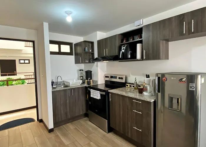 Apartamento Con Piscina Zona 12, Petapolis